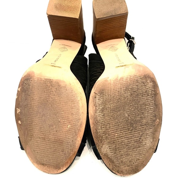 Antonio Melani suede peep toe  block heel - Picture 6 of 7